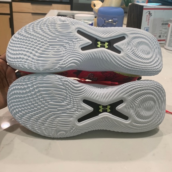 Curry 10 “Girl Dad” - Picture 4 of 6